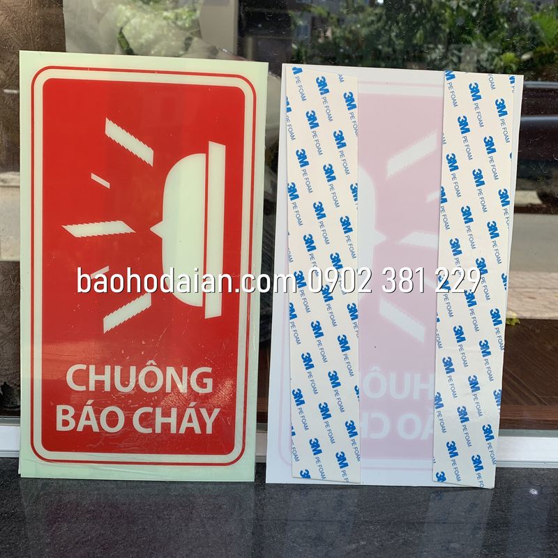 Bảng chỉ dẫn dạ quang Chuông Báo Cháy (có keo sau)