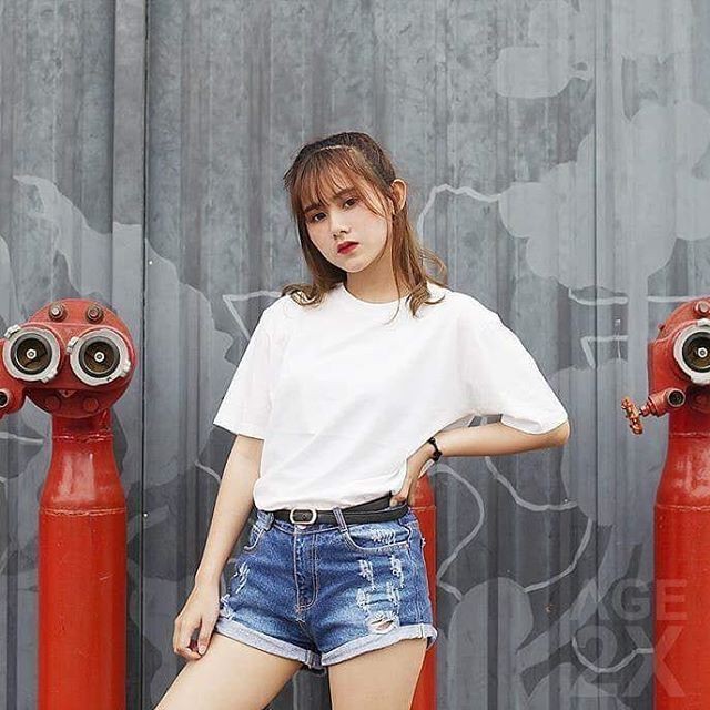 Áo thun #Age2X màu trắng gạo, màu đen | BigBuy360 - bigbuy360.vn