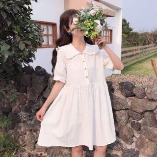 Đầm babydoll trắng cổ bèo