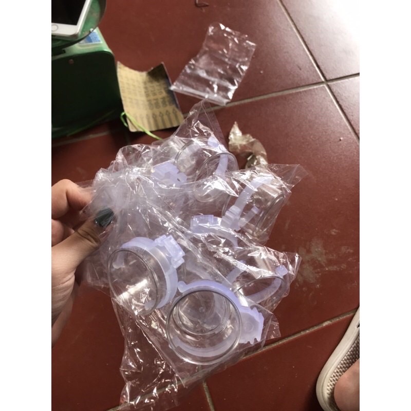 Cóng nhựa quai trắng dành cho mọi loại chim