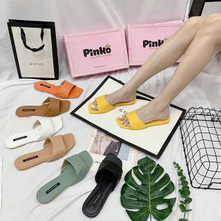 Dép quai bản thêu da mềm mũi vuông