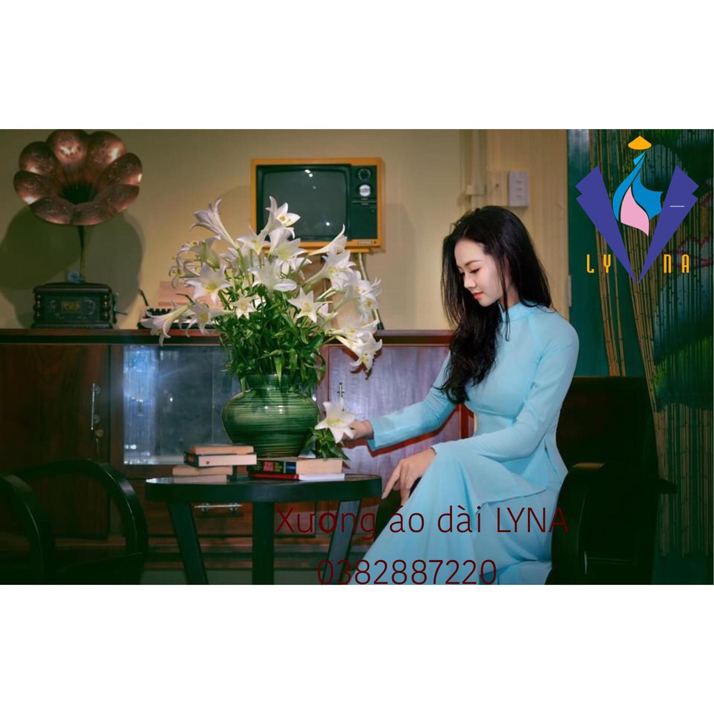 Áo dài truyền thồng lụa Thái màu xanh siêu đẹp mềm mại rủ tà