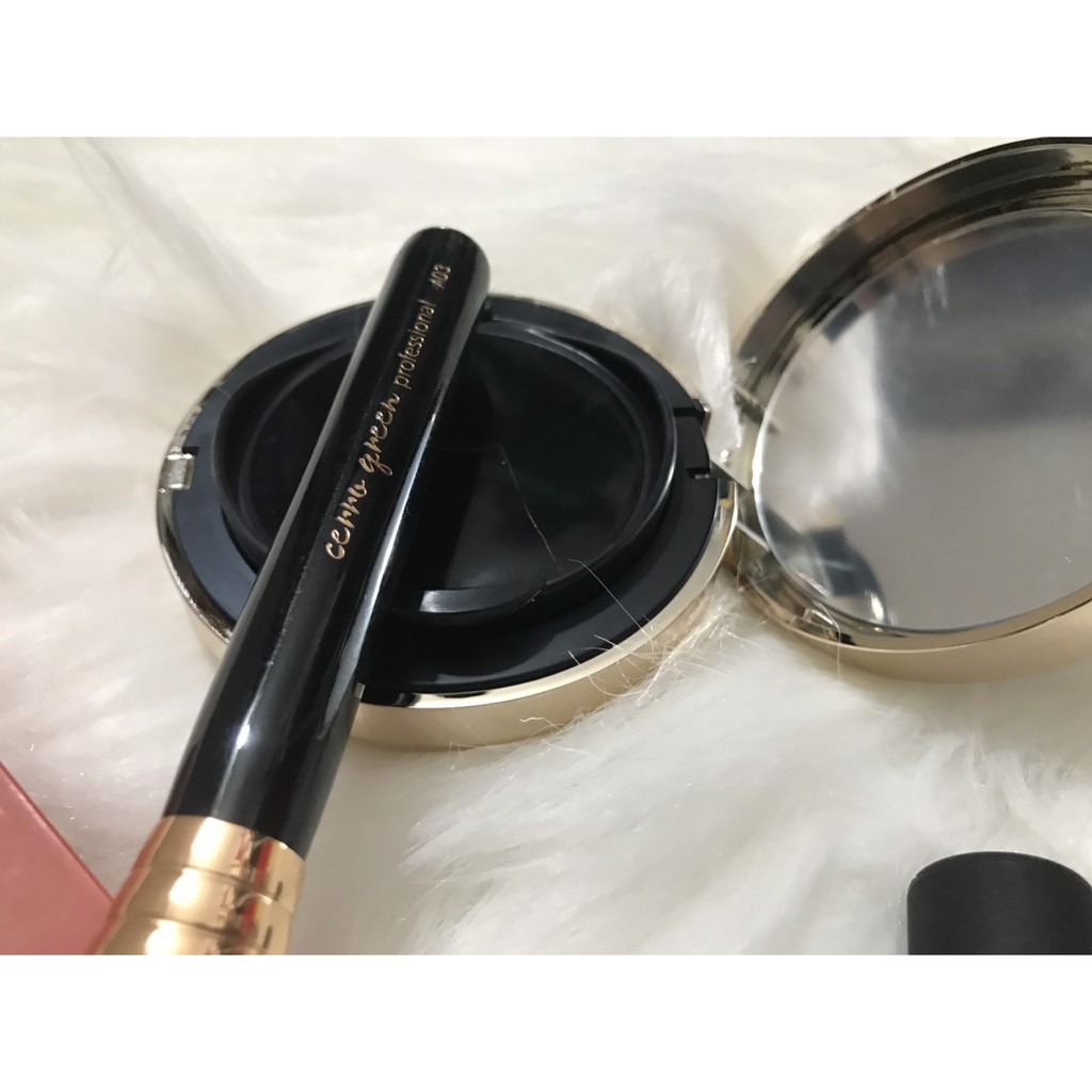 Cọ Trang Điểm Nền Cerro Green (Cán Đen Gold)