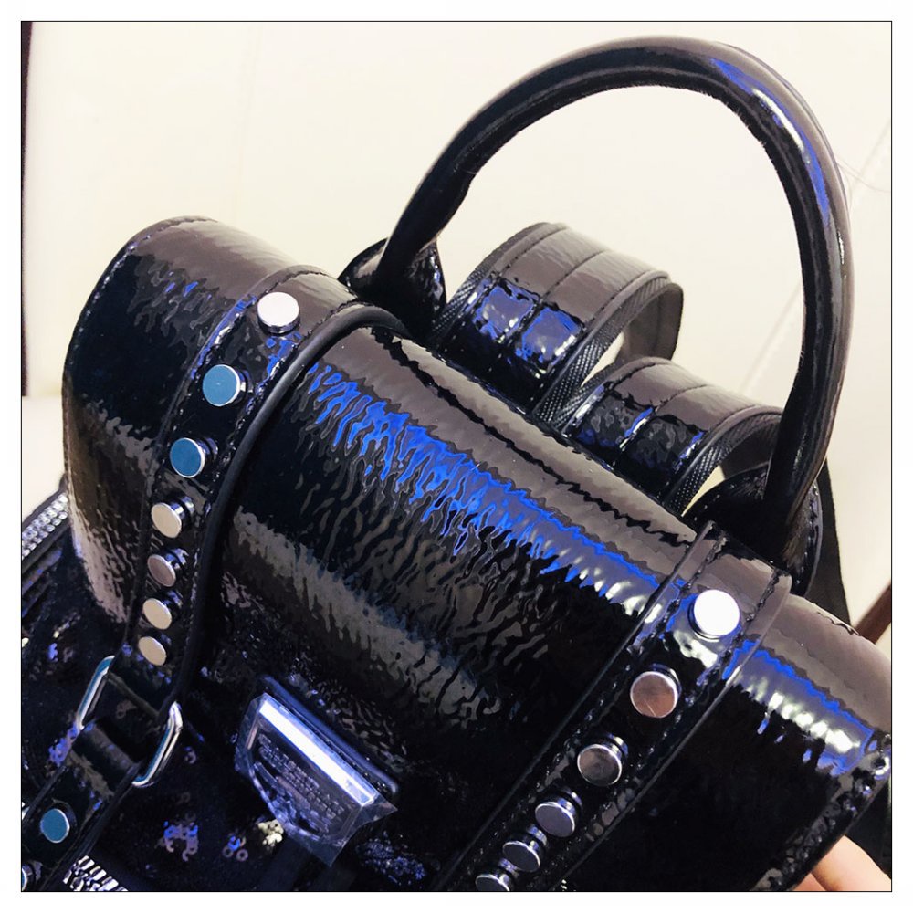 Ba Lô Đính Đinh Tán Phong Cách Âu Mỹ Thời Trang Mới 2022 Cho Nữ