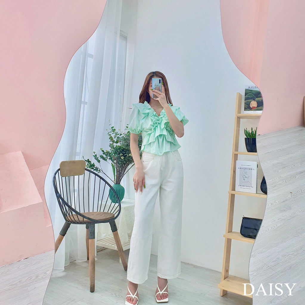 Áo kiểu croptop cổ V bèo tay bo Daisy mã AK2053