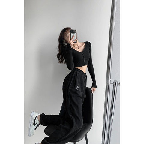 Quần Thể Thao Lưng Cao Dáng Rộng Thêu Hình Mặt Cười Phối Dây Rút Thời Trang Xuân Hè Mới Cho Nữ | BigBuy360 - bigbuy360.vn