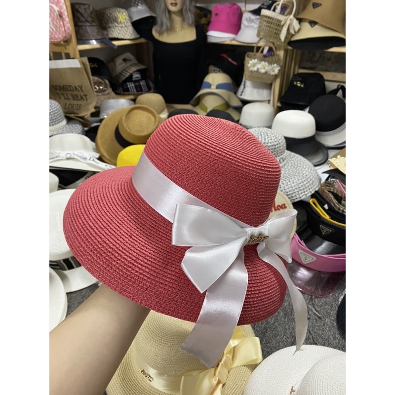 Mũ chuông nơ điệu