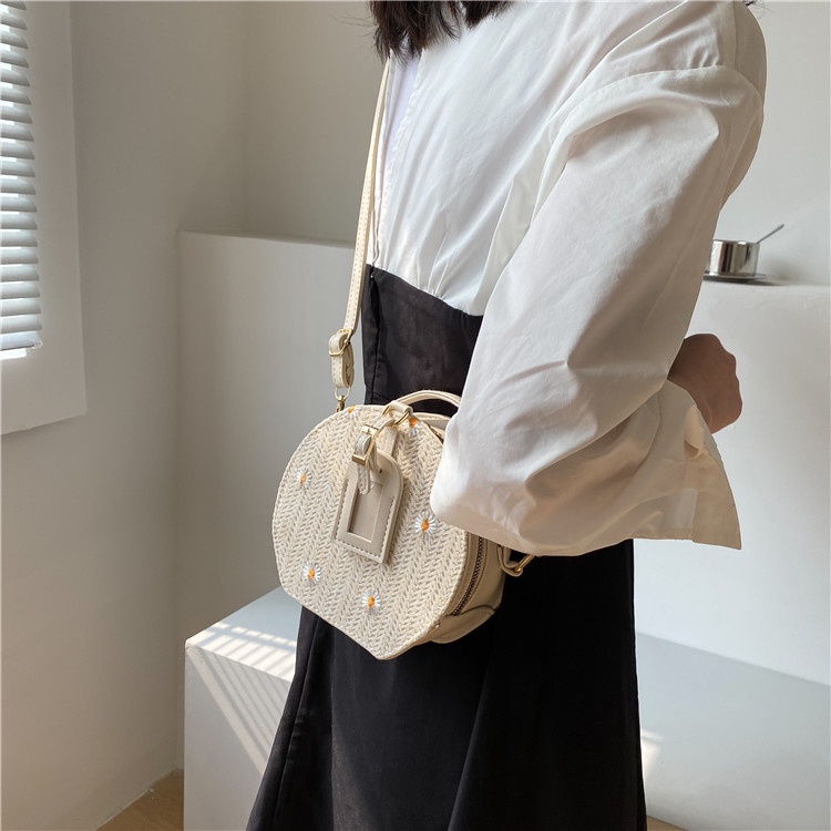 Túi Xách Cói Đeo Chéo Hoa Cúc Dáng Tròn Phối Da Dễ Thương Style Korea