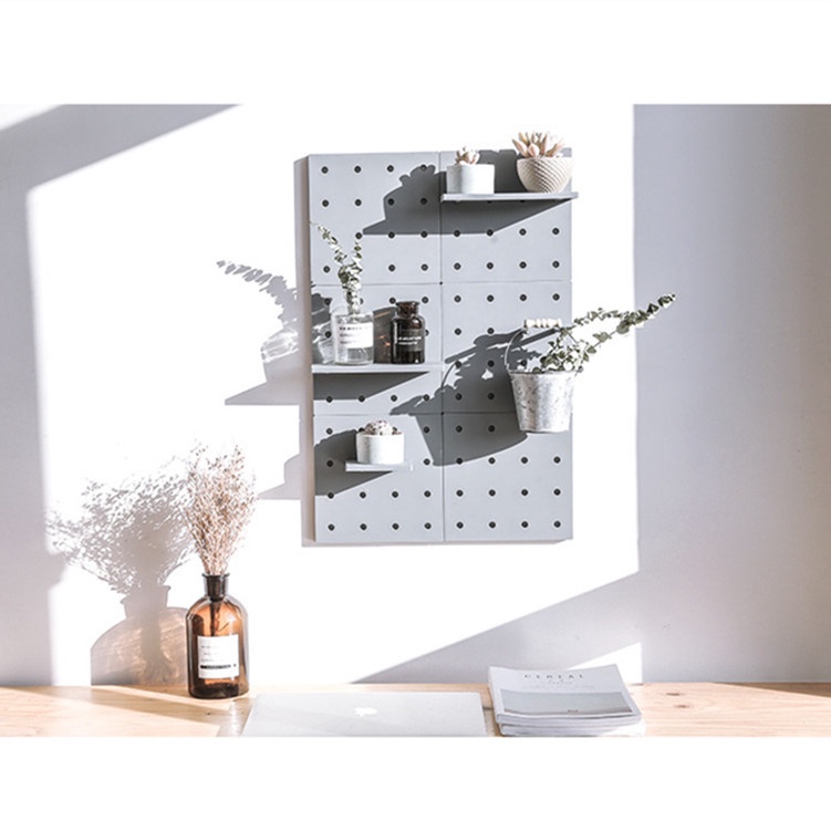 Bảng Pegboard giá treo dụng cụ và trang trí tường bằng nhựa gọn gàng và thẩm mỹ