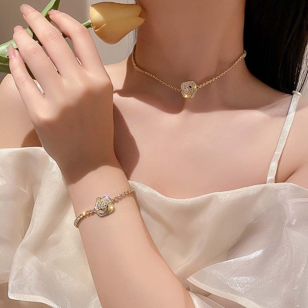 Bông Tai Hợp Kim Hình Hoa Trà Phong Cách Hàn Quốc Cho Nữ