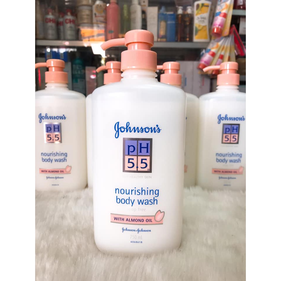 (750ml) Sữa Tắm pH 5.5 Johnson’s Hạnh Nhân công ty