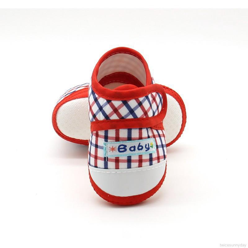 Giày đế mềm họa tiết sọc caro thời trang đáng yêu cho bé