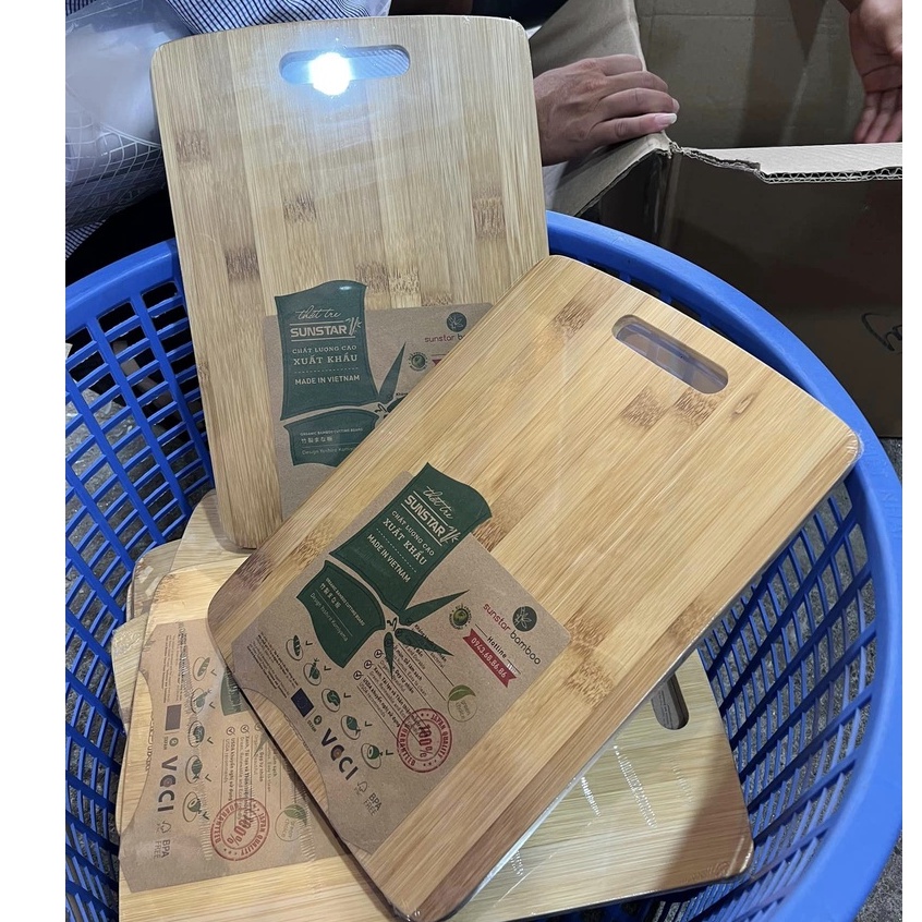 THỚT GỖ TRE Việt Nam dày dặn, chống mùi hôi, độ bền cao, kích thước 34x24cm