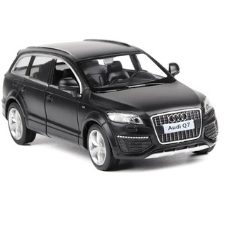 Ô tô Audi Q7 xe mô hình RMZ tỉ lệ 1:36 xe bằng sắt mở được cửa chạy cót