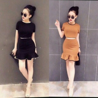Sét Áo Croptop Kèm Chân Váy Xoè Siêu Tôn Dáng
