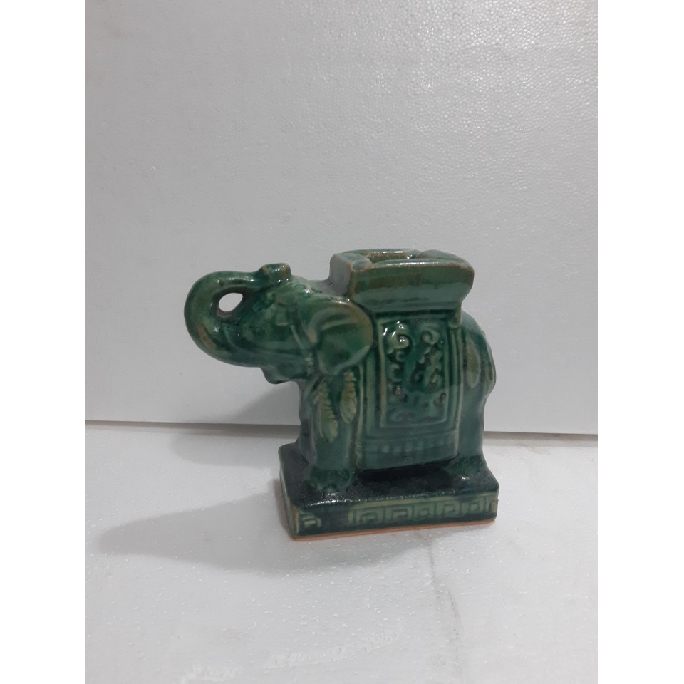 Đôn voi gạt tàn men xanh 15cm