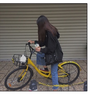 Túi tote mặt người ulzzang