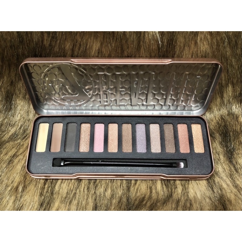 Bảng phấn mắt W7 Eye Colour Palette 12 ô