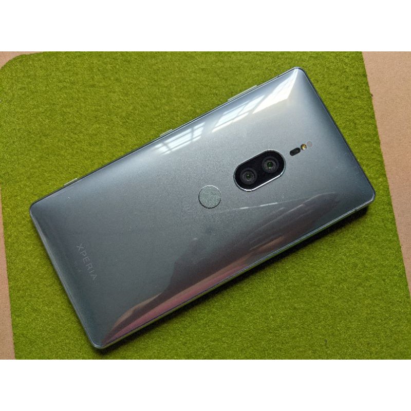 ĐIỆN THOẠI SONY XPERIA XZ2 PREMIUM