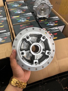 Bánh căm exciter 150