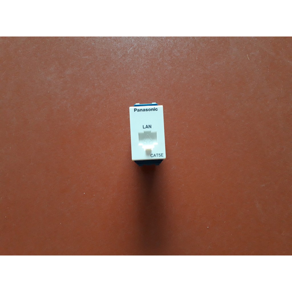 Hạt mạng Cat 5, loại to, WEV2488SW Panasonic | BigBuy360 - bigbuy360.vn