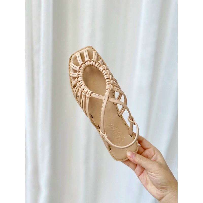 Sandal quai rọ mũi tròn