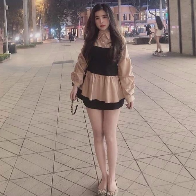 Áo sơ mi phối màu cổ bẻ kiểu babydoll xinh xắn
