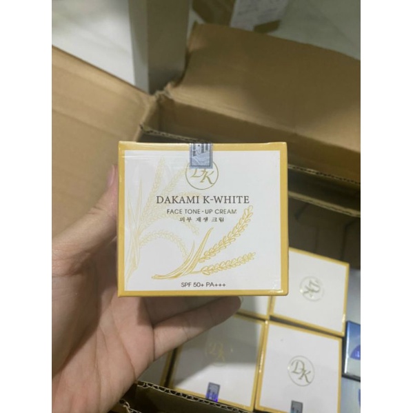 [CHÍNH HÃNG]Kem dưỡng ngày chống nắng Dakami | BigBuy360 - bigbuy360.vn