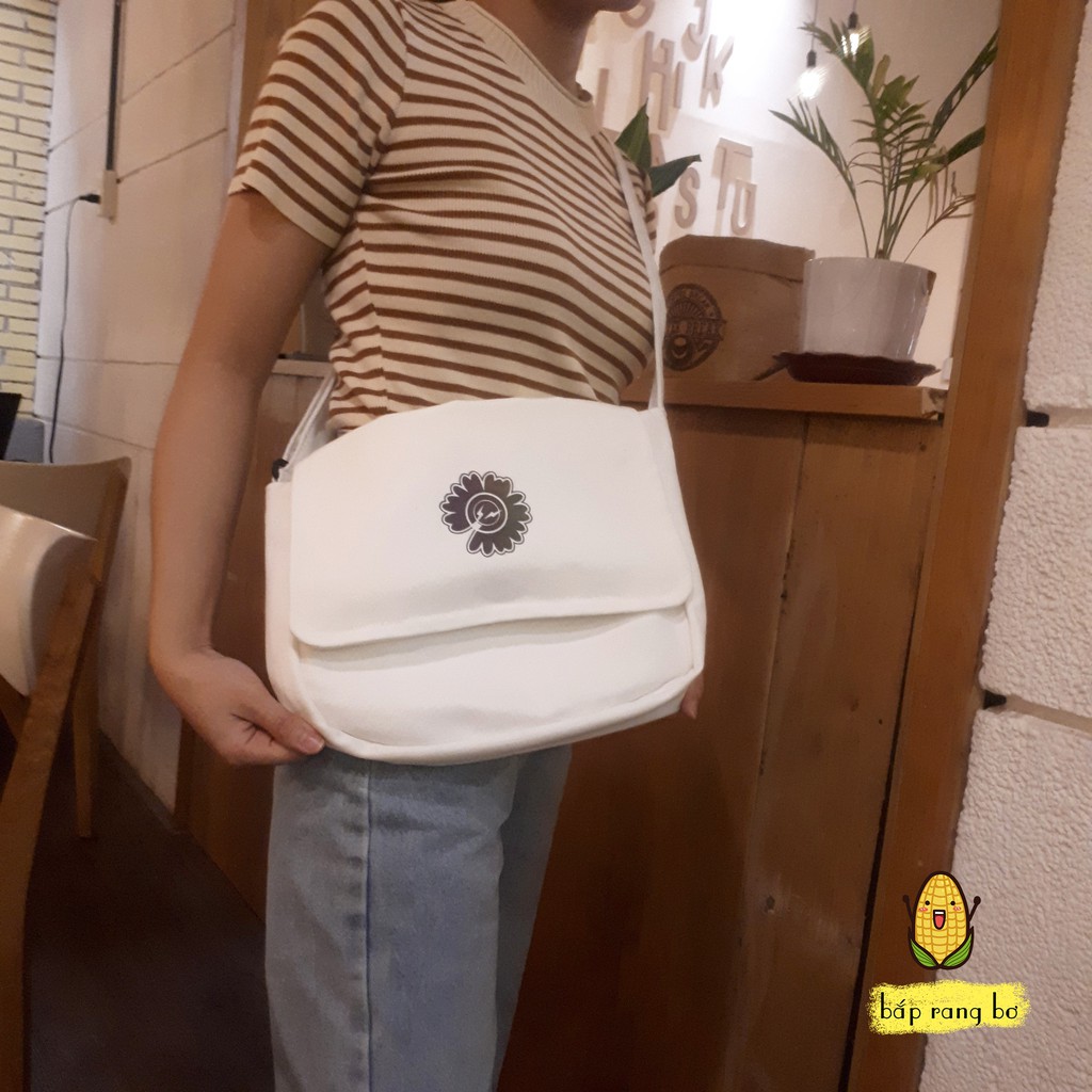 TÚI TOTE ĐEO CHÉO PHẢN QUANG BÔNG HOA UNISEX NAM NỮ [CÓ TÚI CON] - VẢI CANVAS MÀU TRẮNG - ĐEN - PHONG CÁCH ULZZANG