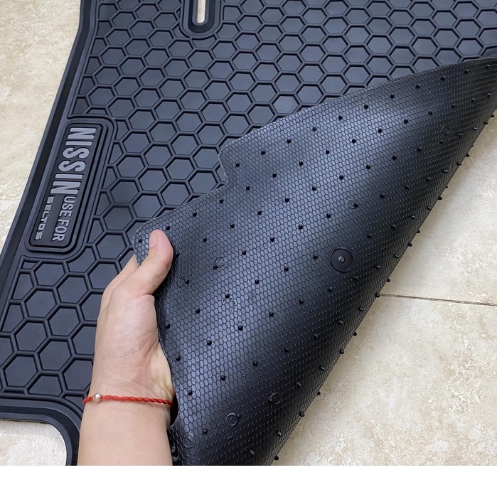 Thảm sàn, lót sàn xe HYUNDAI I10 2014 -2020 chất liệu cao su đúc, không mùi, không thấm nước – Mẫu mới