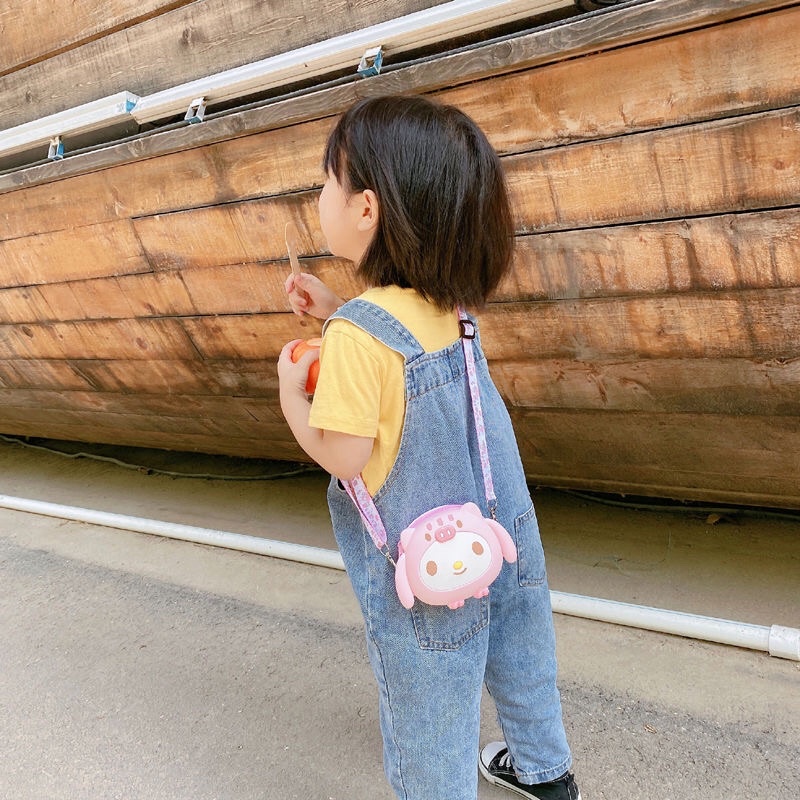 Túi đeo chéo silicon Hello kitty