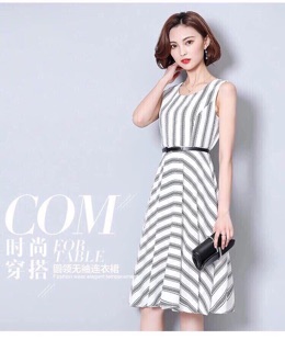 ĐẦM XOÈ SỌC SÁT NÁCH