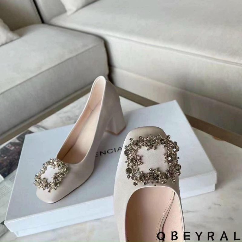 Giày cao gót đế vuông 2022