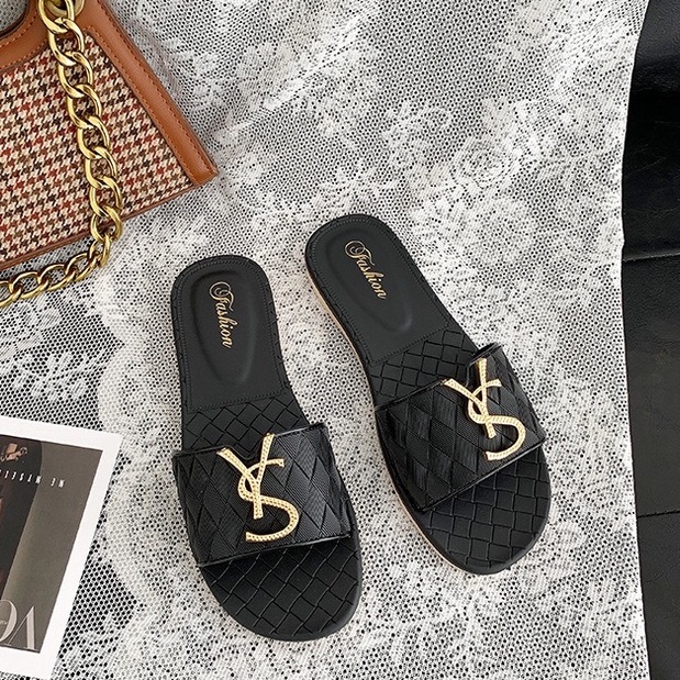 Dép Nữ Quai Ngang Thời Trang Phong Cách Trẻ Trung, Năng Động Màu Sắc Hài Hòa