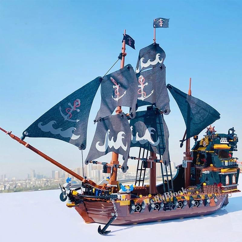 Đồ chơi lắp ráp Thuyền Cướp Biển Trung Cổ Anh - ZheGao Pirates Kingdom QL1803 - 1334 mảnh ghép