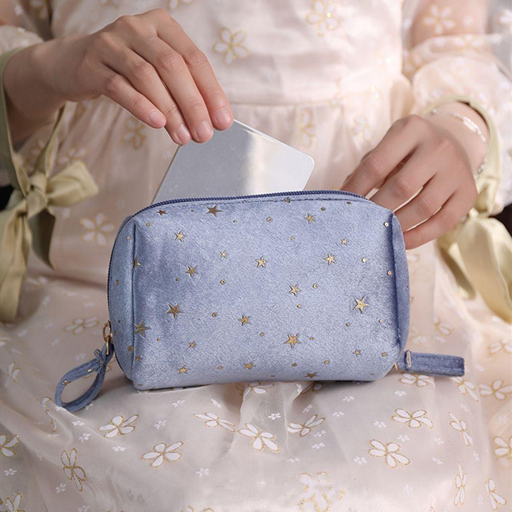 Túi Đựng Mỹ Phẩm Tiện Lợi Khi Đi Du Lịch