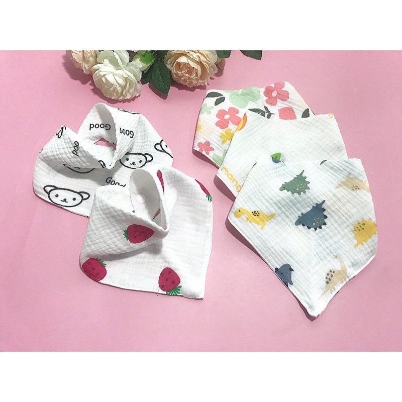 Khăn yếm sợi tre 6 lớp organic cho bé vải nhăn mềm mại có cúc bấm tiện lợi cho bé