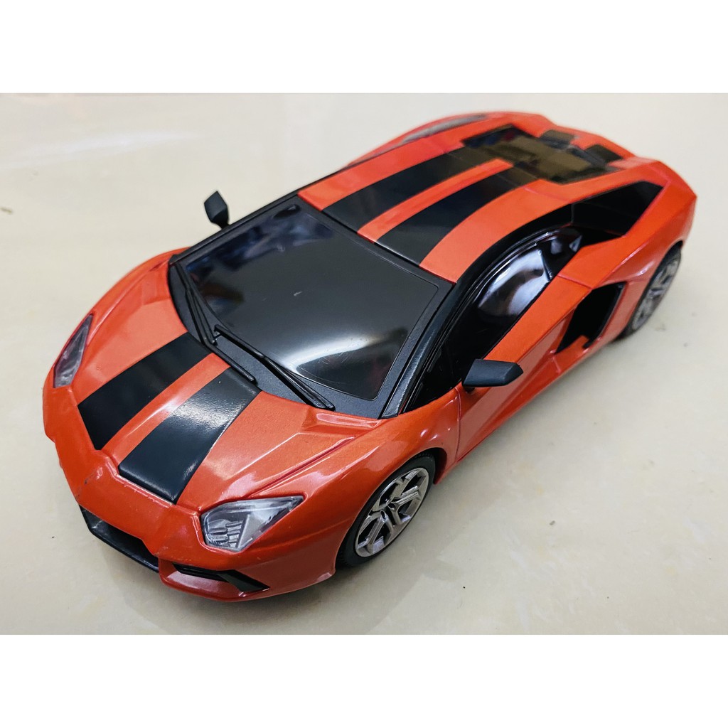 MÔ HÌNH XE LAMBO  LP700 1:24 DIECAST