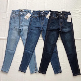 Quần skinny 9 tấc xẻ lai