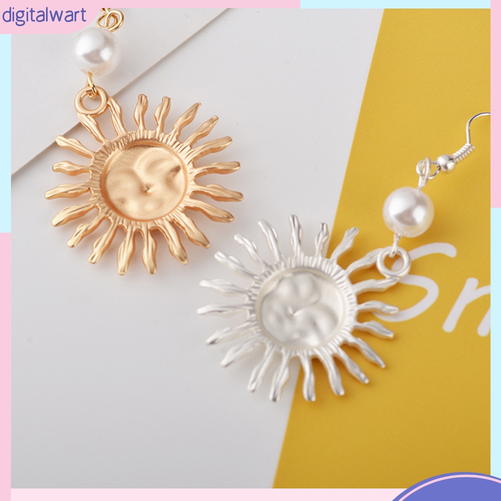 Đôi khuyên tai dáng dài trang trí mặt trời và đính ngọc trai xinh xắn cho nữ