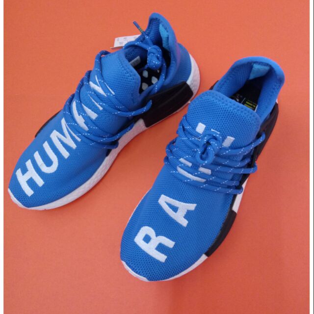 Giày human race