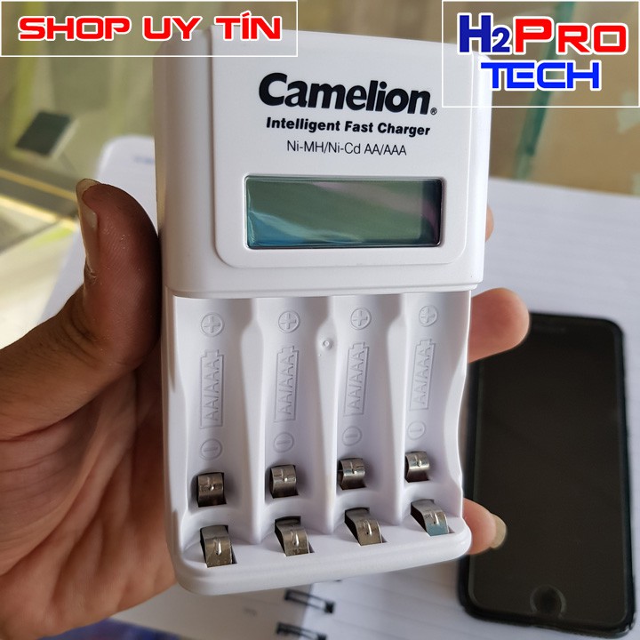 Máy Sạc Pin Camelion BC-1012 4 Viên AA,AAA có đèn báo, nạp Cực Nhanh