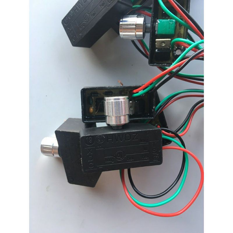 CHIẾC ÁP ĐIỀU CHỈNH TỐC ĐỘ 12V 10A