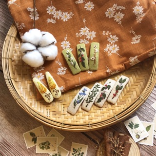 Kẹp tóc thêu tay