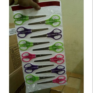 12 cái kéo cắt giấy loại rẻ