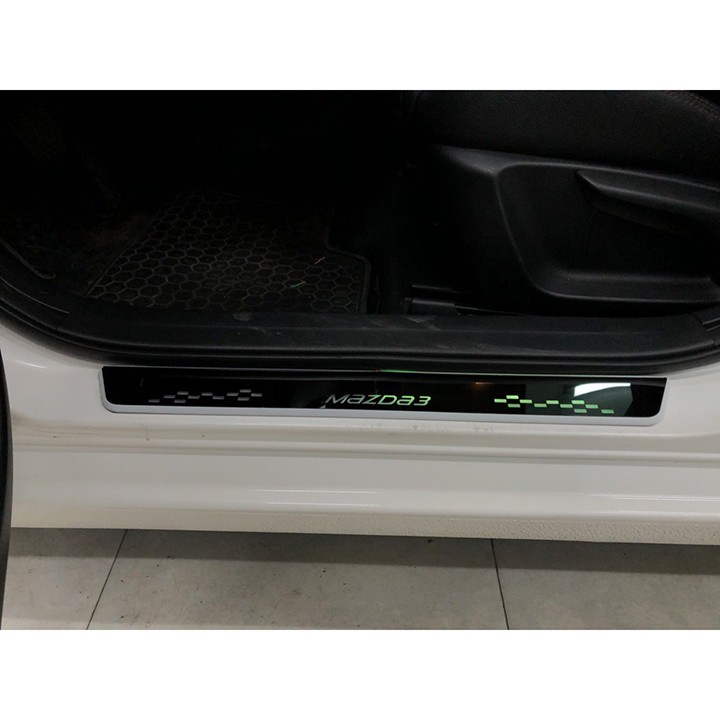 Nẹp Bước Chân Có Đèn Led Chạy Đổi Màu Cao Cấp Dành Cho Xe Mazda 3