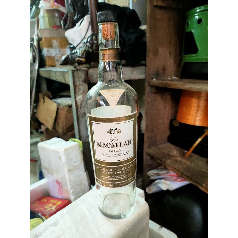 vỏ chai mâclaan