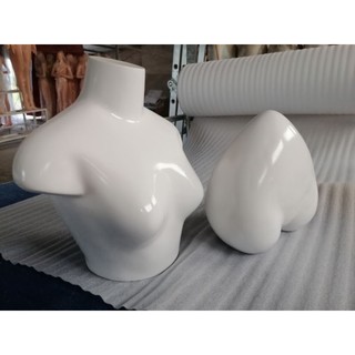 manơcanh mông trái tim trưng đồ lót nữ