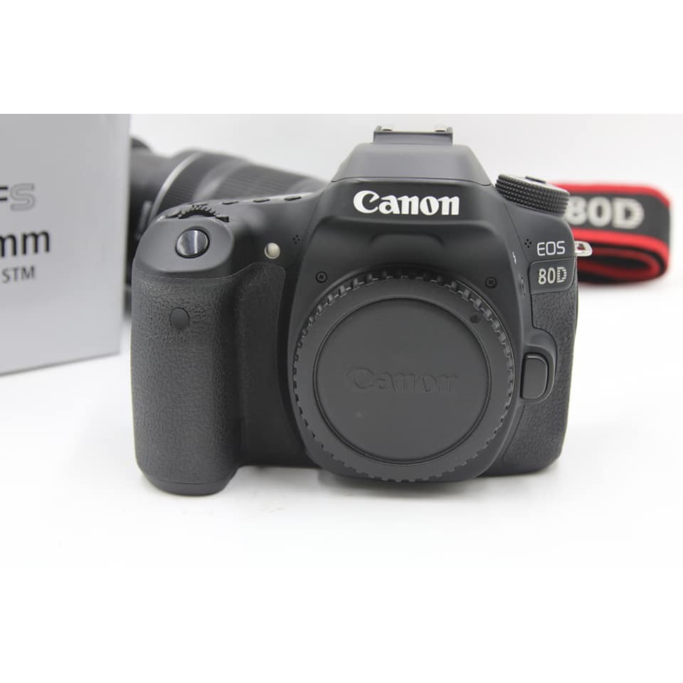 Máy ảnh Canon 80D kèm ống kính 18-135 STM ( body 2k shot)