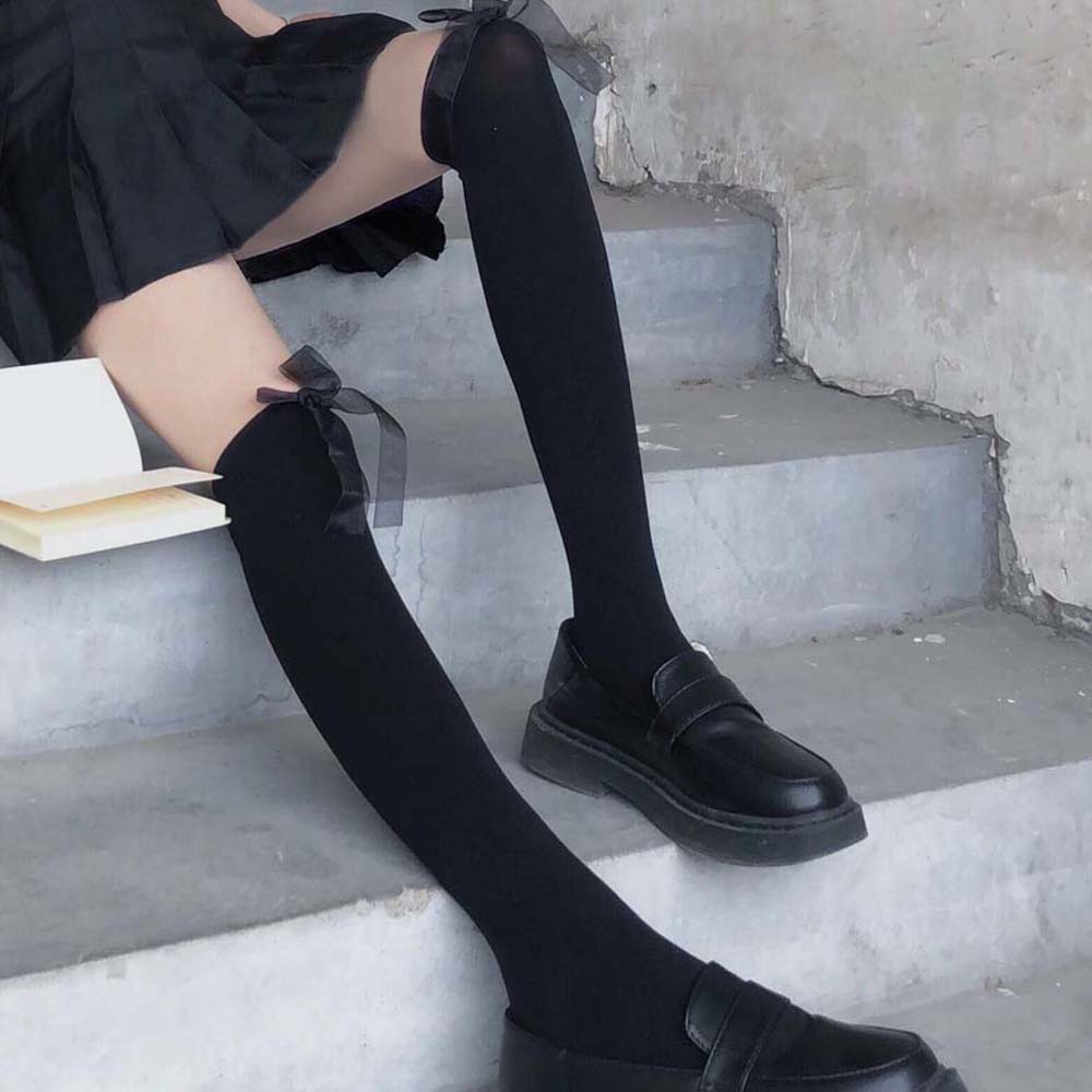 Đôi vớ dài quá gối bằng chất liệu lụa đính nơ nhiều màu sắc kiểu Lolita gợi cảm quyến rũ cho nữ